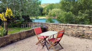 Baignade devant la maison ! à Remoulins